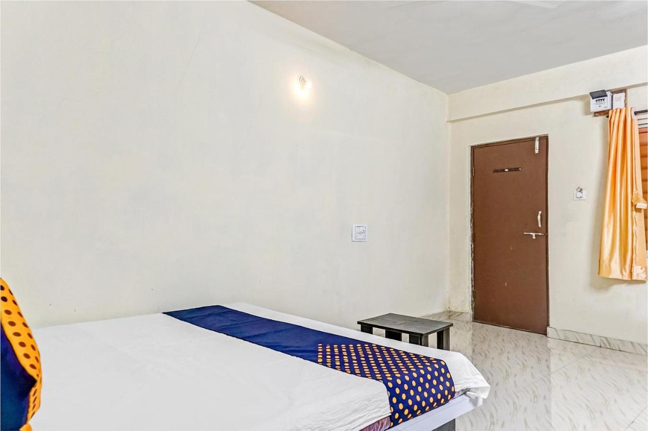 Spot On 81689 New Saiba Lodging Pune Exterior foto